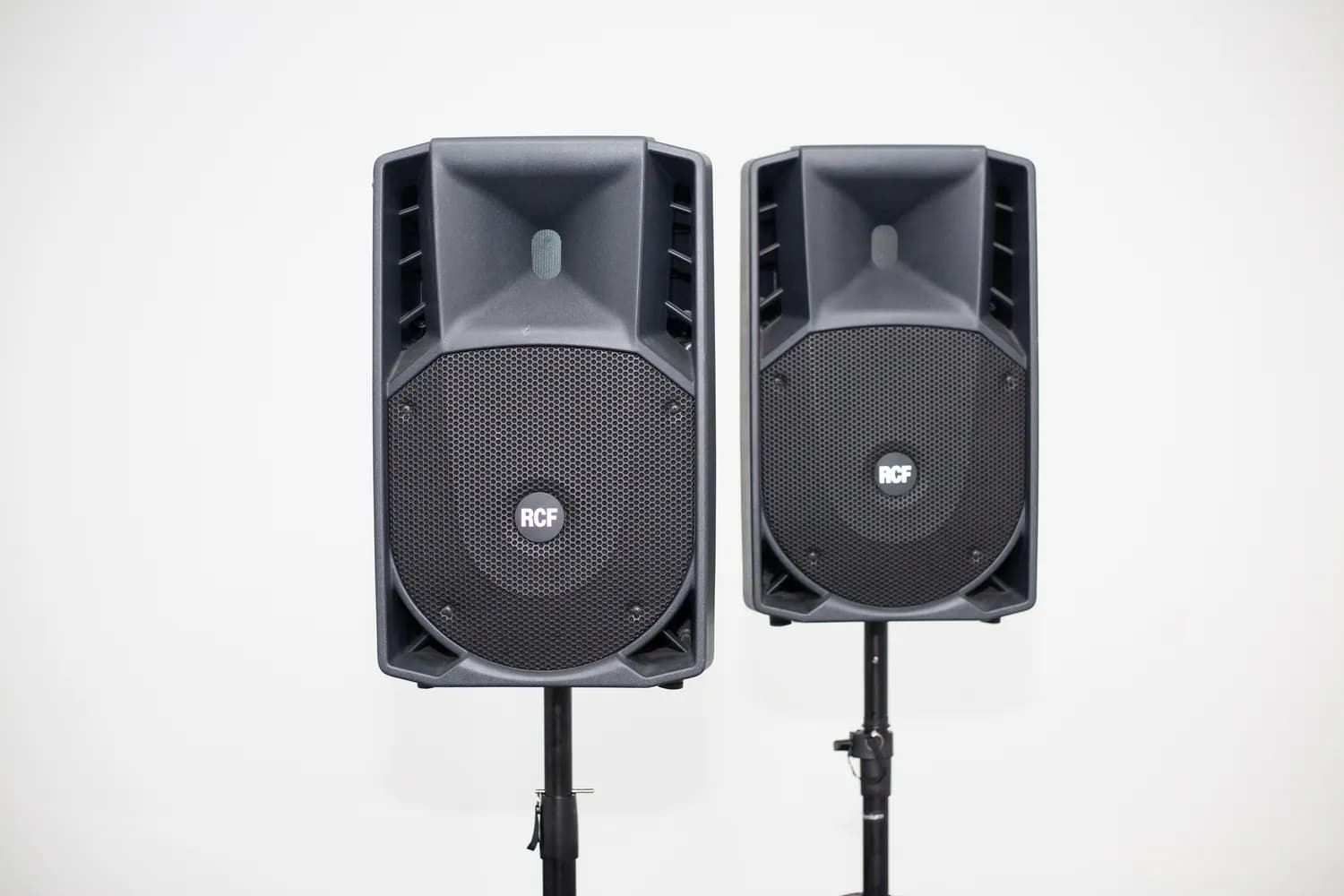 2× RCF ART 712-A mk2